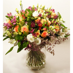 Beautiful dream pink, white and lilac roses, alstromerias, lisianthus etc (Deluxe)