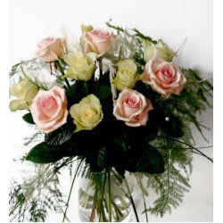 Bouquet of white and pink roses (Classic)