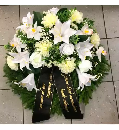Wreath: artificial flowers