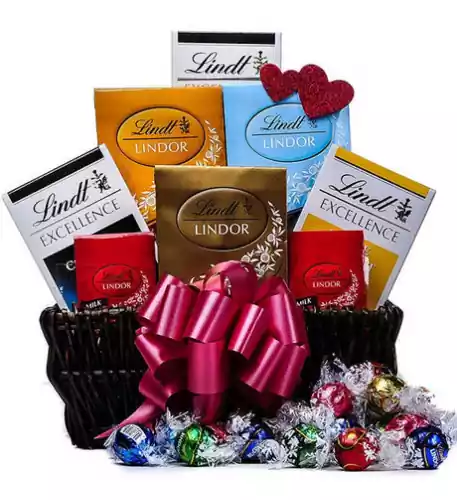 'Thinking of You' Lindt Gift Hamper 'Thinking of You' Lindt Gift Hamper