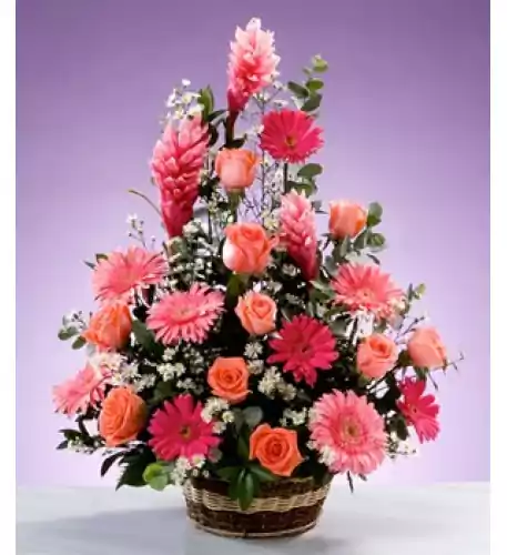 Flower Arrangement With Gerberas And Pink Roses Flower Arrangement With Gerberas And Pink Roses