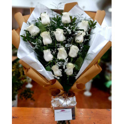 European Bouquet 12 Imported White Roses