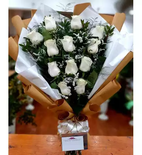 European Bouquet 12 Imported White Roses